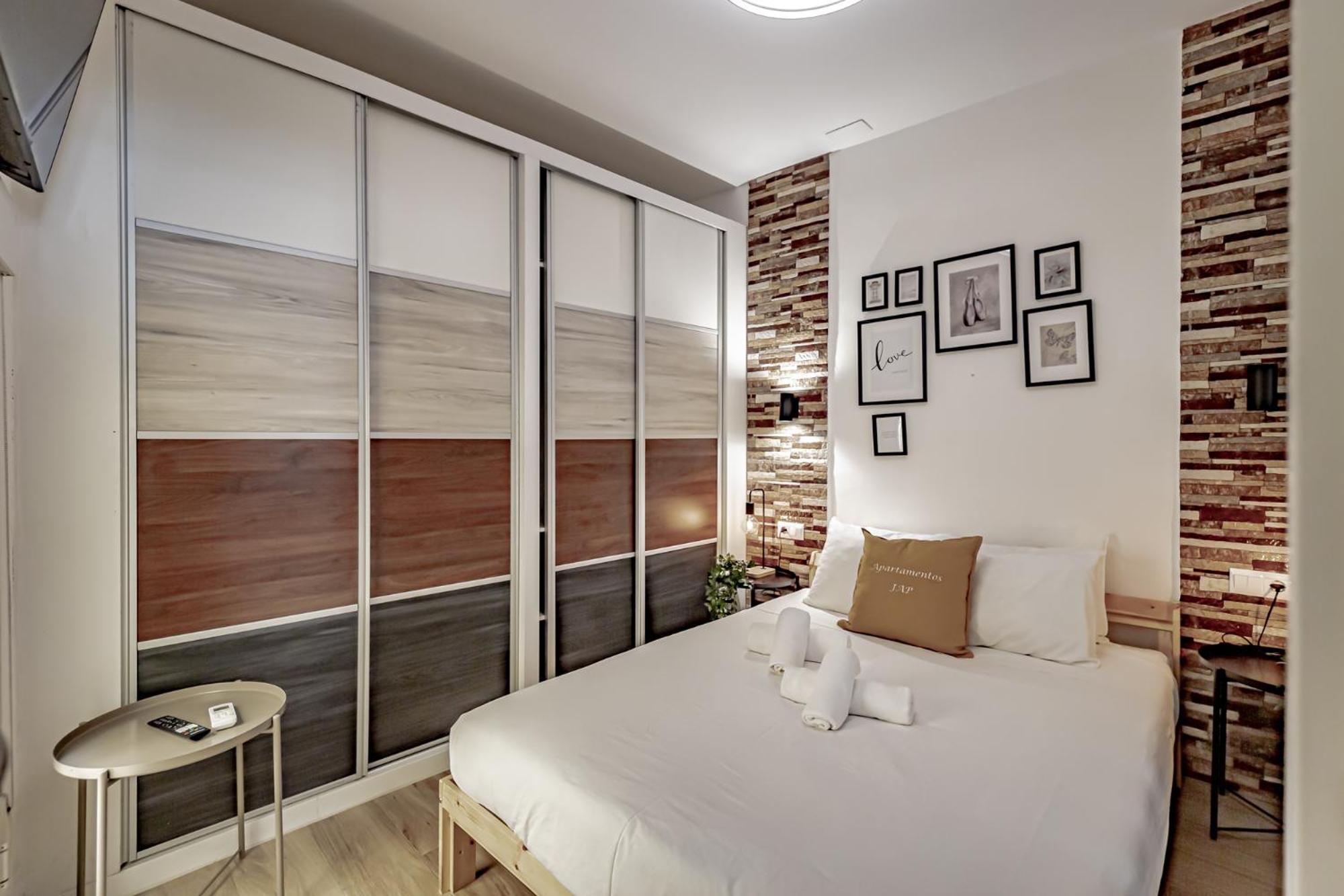 Apartamentos Franco Rodriguez 마드리드 객실 사진